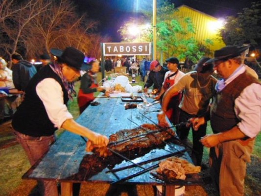 A preparar los cubiertos: se viene la Fiesta Provincial del Costillar a la Estaca