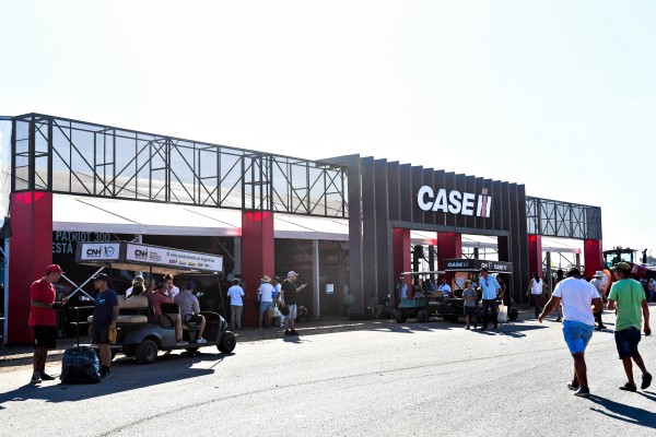 Case IH nacionaliza su línea de cabezales Draper