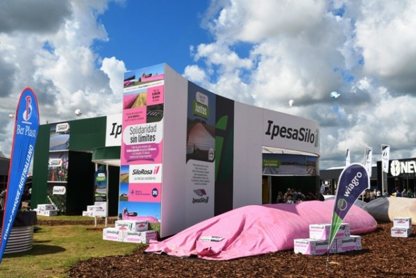 IpesaSilo llevó a Expoagro 2025 sus nuevas bolsas de 12 pies de diámetro