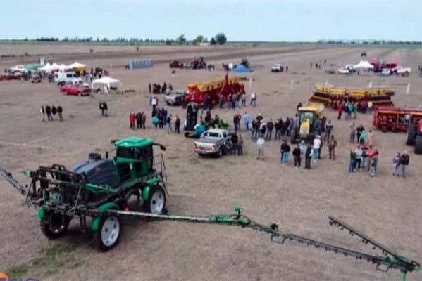 La dinámica de maquinaria agrícola en María Grande pasó para el domingo 28