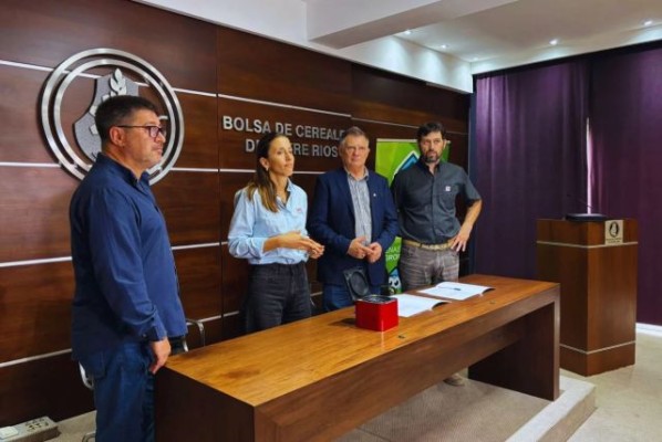 La cadena del maíz impulsa mejoras en un laboratorio del INTA Paraná