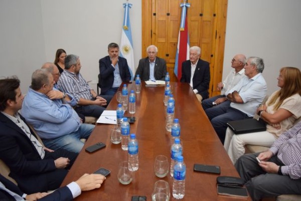 Gobierno y campo comenzaron a discutir los porcentajes de aumento del Inmobiliario Rural