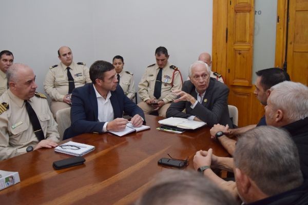 Trabajan para facilitar el movimiento de hacienda desde las islas a tierra firme