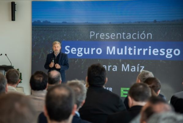 Presentaron el seguro multirriesgo para maíz